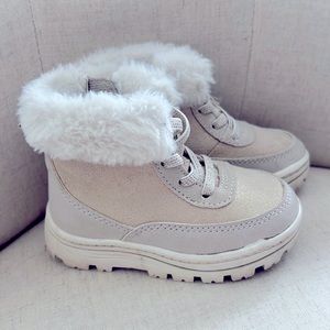 Carters size 5 toddler faux fur zip up boots